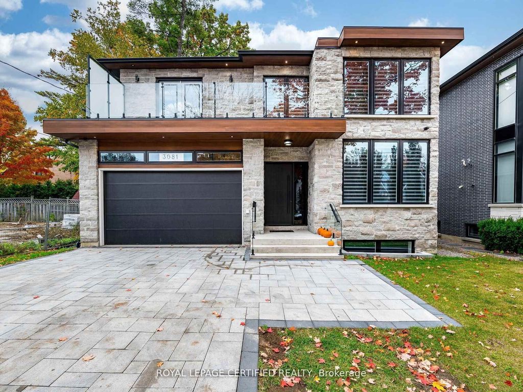 3081 Grenville Drive, Mississauga
