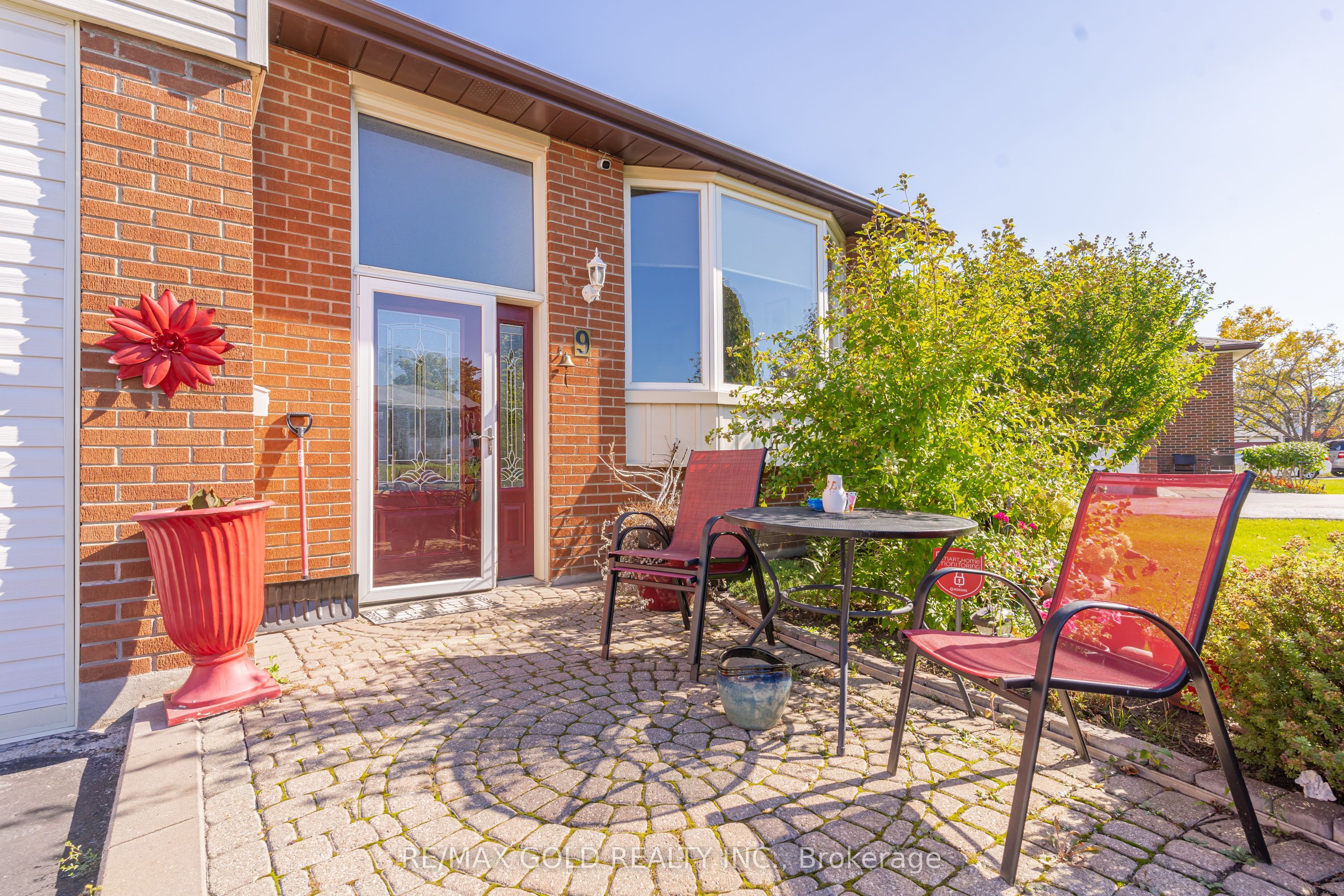 9 Dunster Crescent Home for Sale London Ontario Real Estate