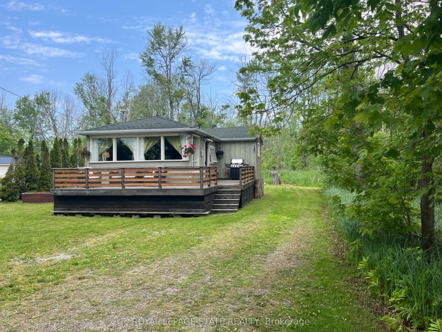 826 Sandy Bay Road, Haldimand