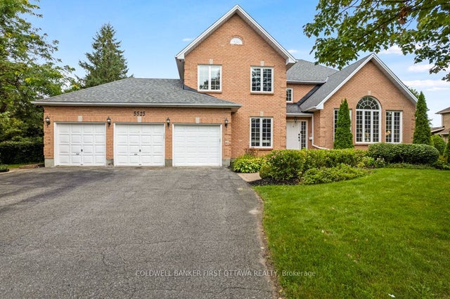 5525 Pettapiece Crescent, Manotick - Kars - Rideau Twp and Area