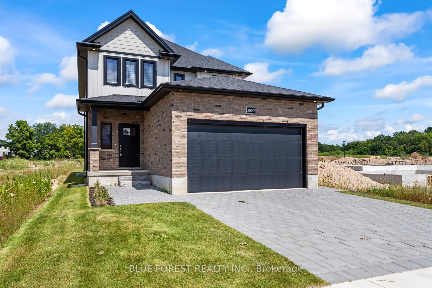 Photo of Listing #X11938488