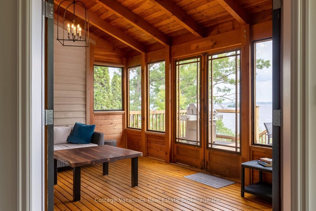 1016 Lawland Heights Road, Gravenhurst