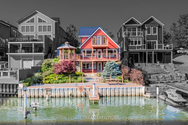 19 Shady Lane, Lambton Shores