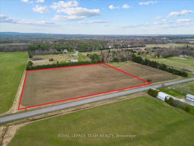 1982 Marchurst Road, Kanata