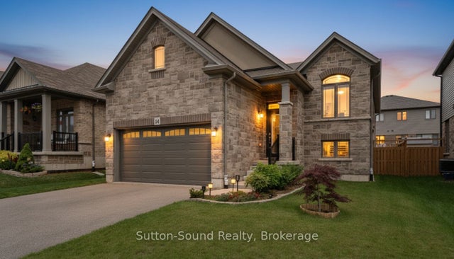 14 Lydia Lane, Brant