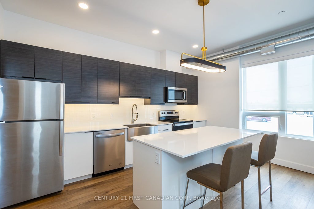 228 Mcconnell Street 318, South Huron