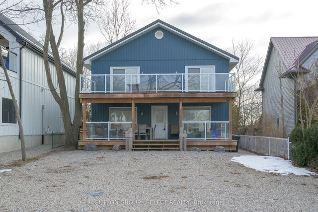 387 Stanley Pk Drive, Central Elgin