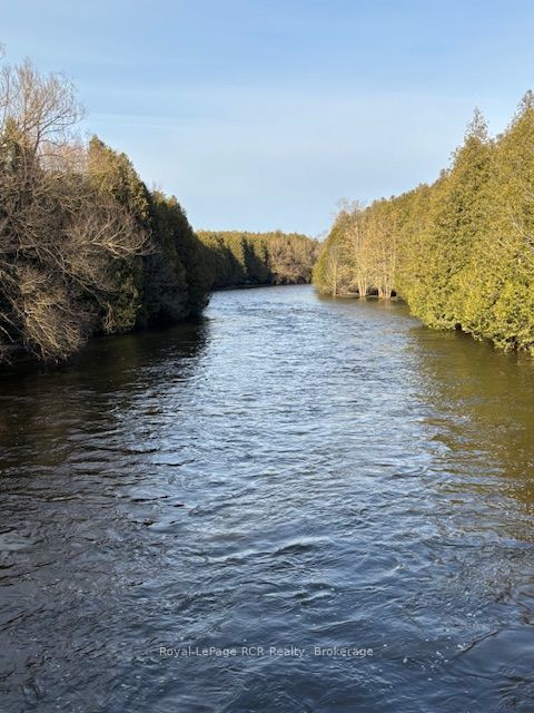 1 Southgate Srd 57 Road N, Southgate