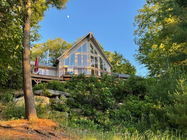 782 Standish Lane, North Kawartha