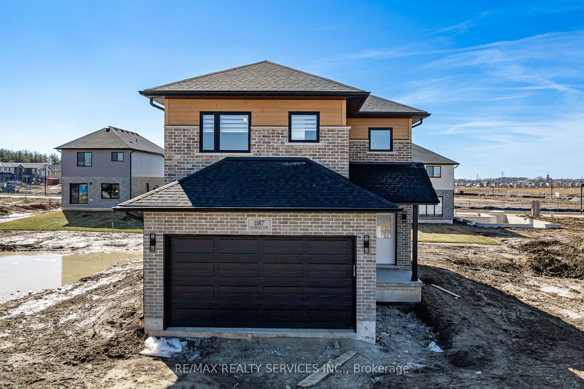 Photo of Listing #X12039041