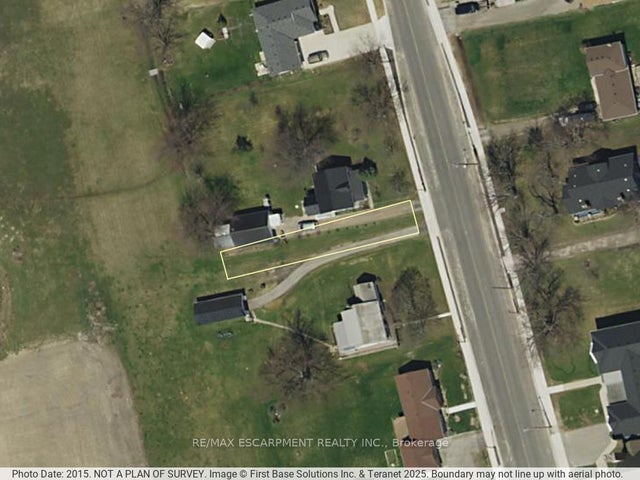33.5 Erie Avenue N, Haldimand