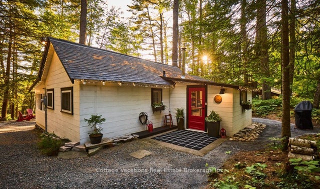102 Deer Lake Road, Huntsville