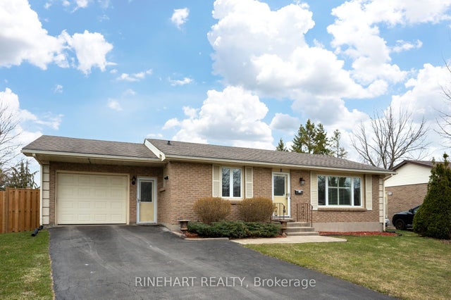 3 Greenfield Court, London South