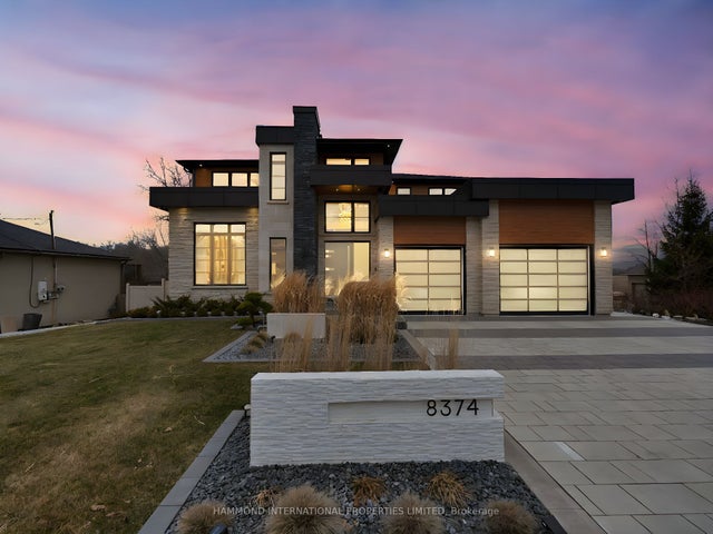 8374 Dickenson Road, Hamilton