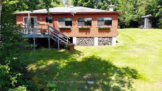 20 Golden Horseshoe Lane, Whitestone