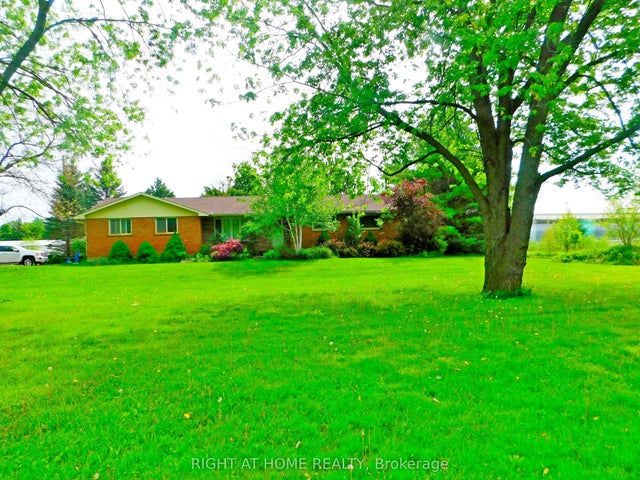 2492 24 Highway, Norfolk