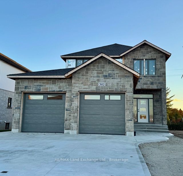 382 Frances Street, Saugeen Shores