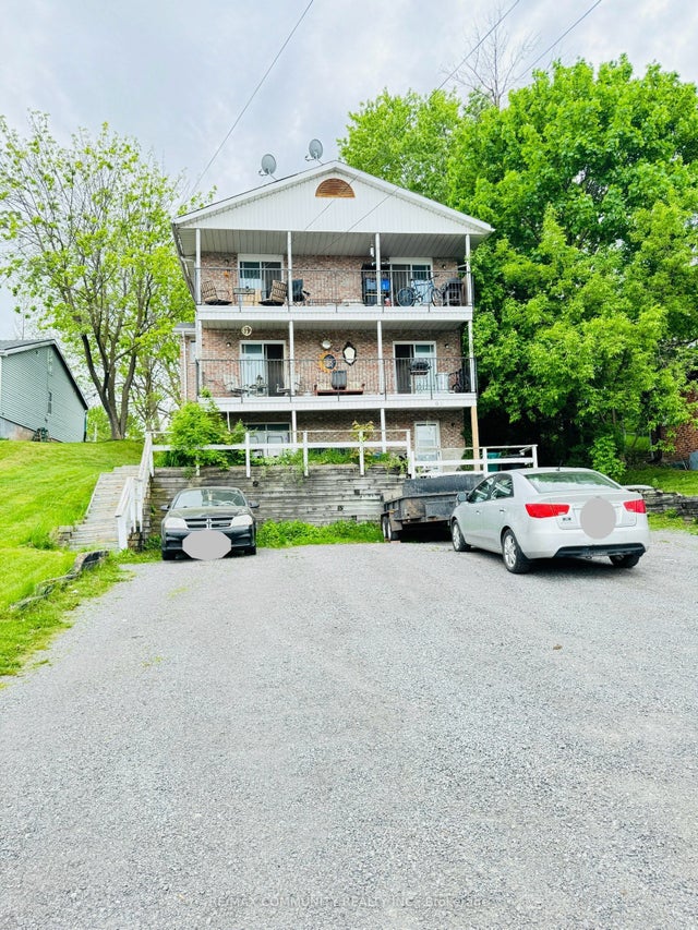 60 Wallbridge Crescent, Belleville