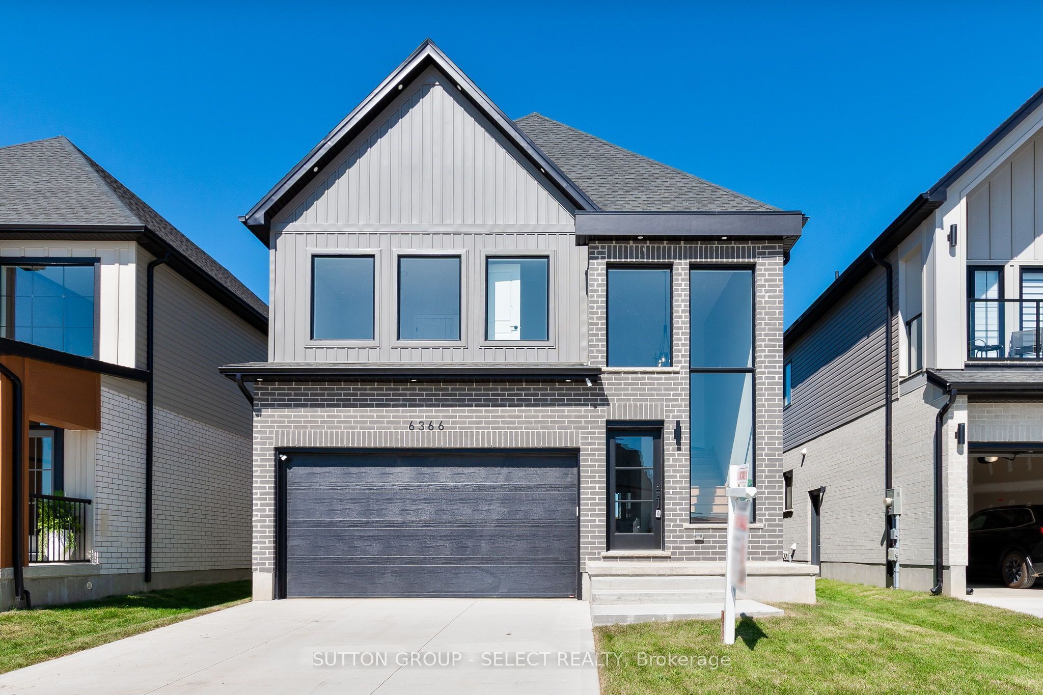 Photo of Listing #X12082013