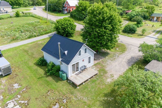 1244 Fourth Chute Road, Bonnechere Valley