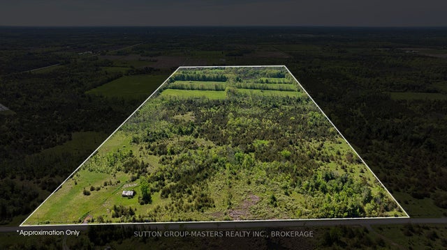 B-2 Hunt Road, Stone Mills