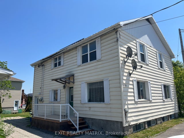696 Principale Street B, Casselman