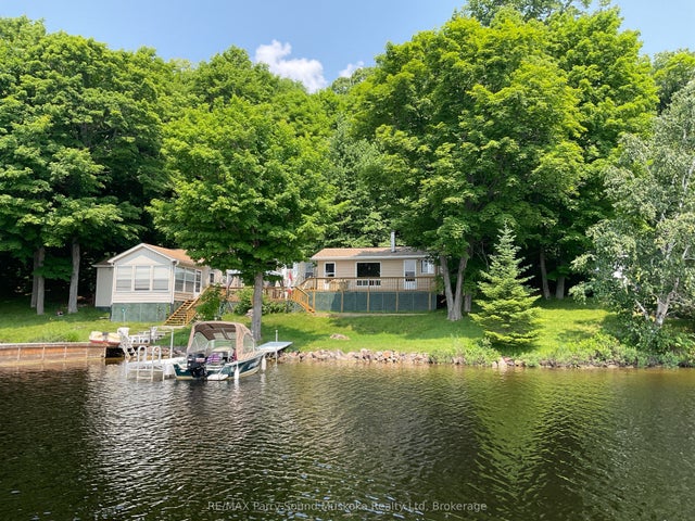 185 Wilson N/a, Parry Sound Remote Area