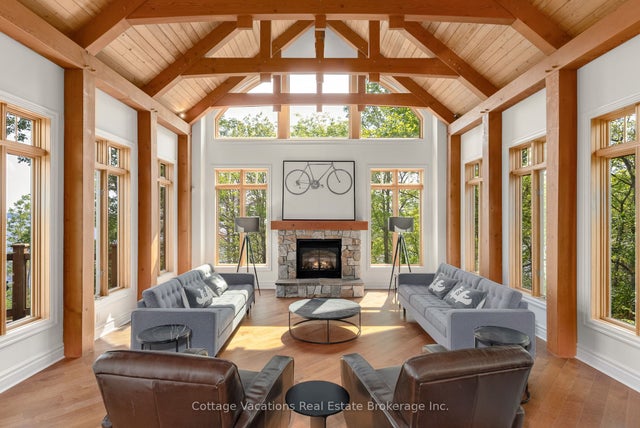 1016 Lawland Heights Road, Gravenhurst