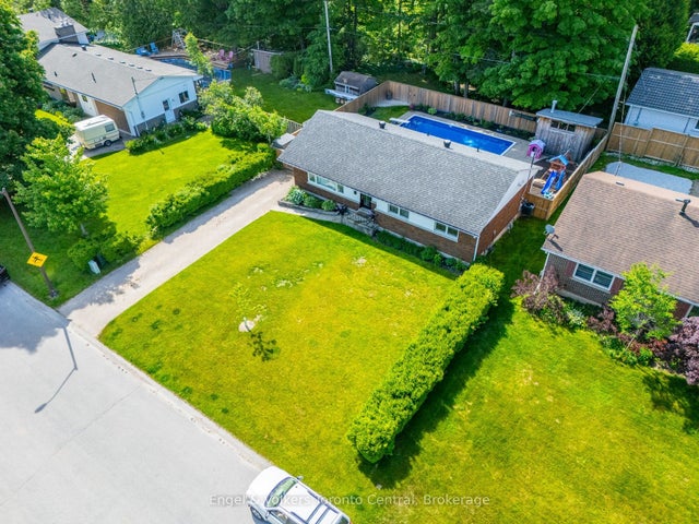 583 6th Street W, Owen Sound