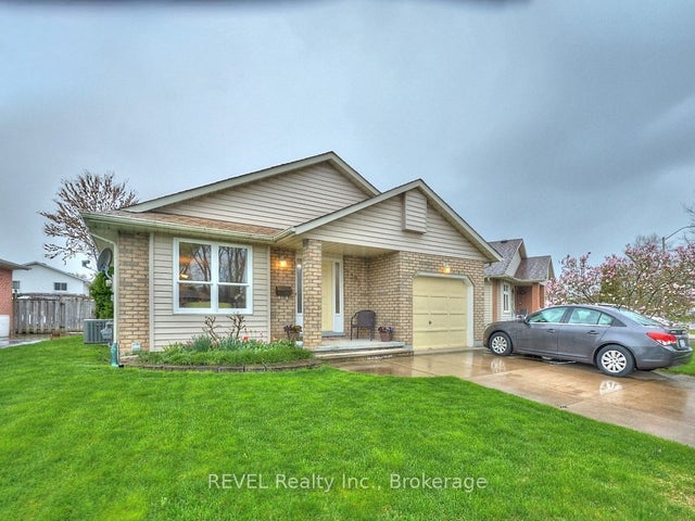 7395 Alex Avenue, Niagara Falls