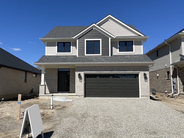 29 Hemlock Crescent, Aylmer