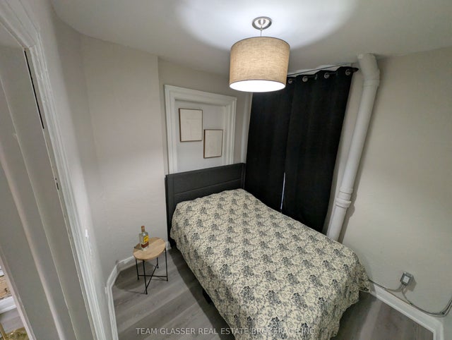 111 Dundas Street 4, London East