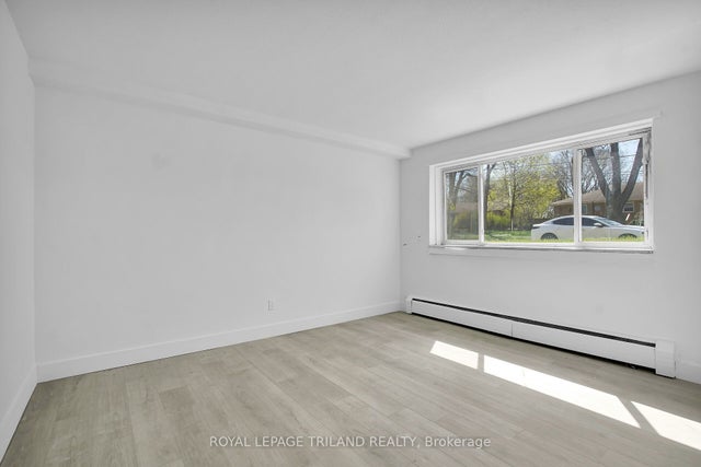 852 Trafalgar Street 3, London East