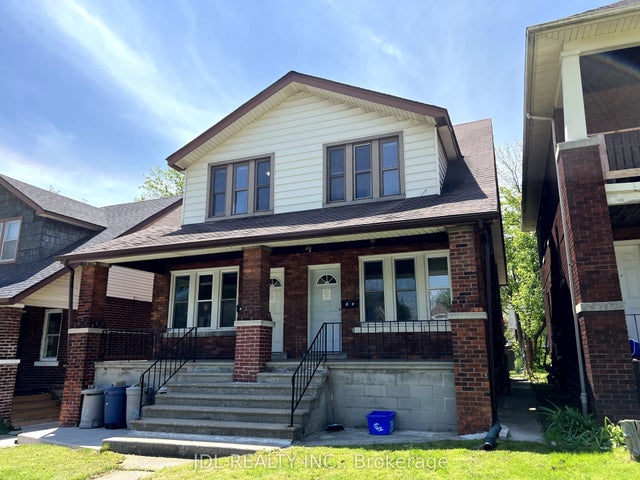 703-705 Partington Avenue, Windsor