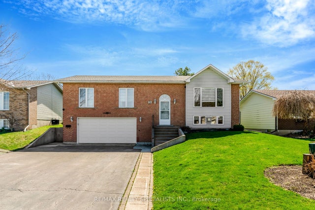 174 Charles Street, North Huron