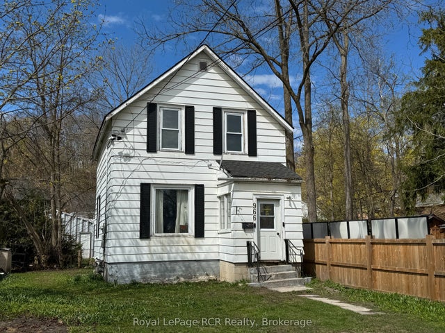 966 3rd Avenue W, Owen Sound