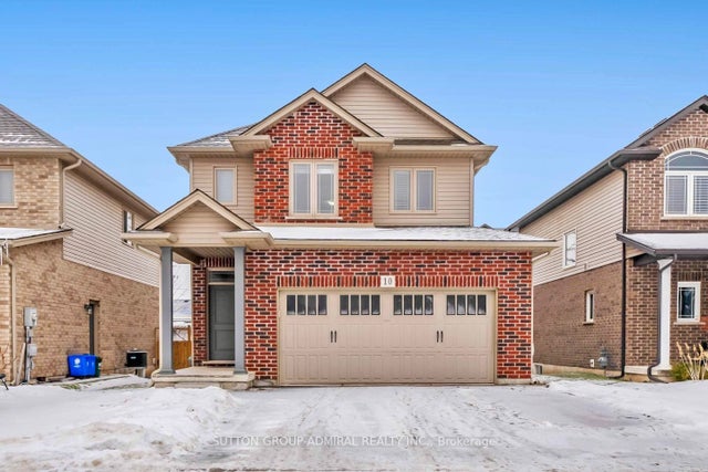 10 Bergenstein Crescent, Pelham