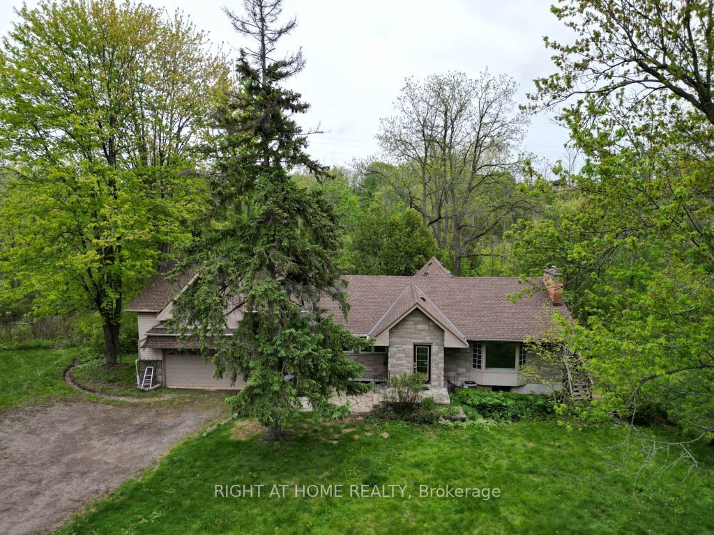 144 Wellington Street, Hamilton