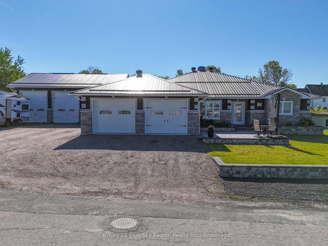 5 Young Street, West Nipissing