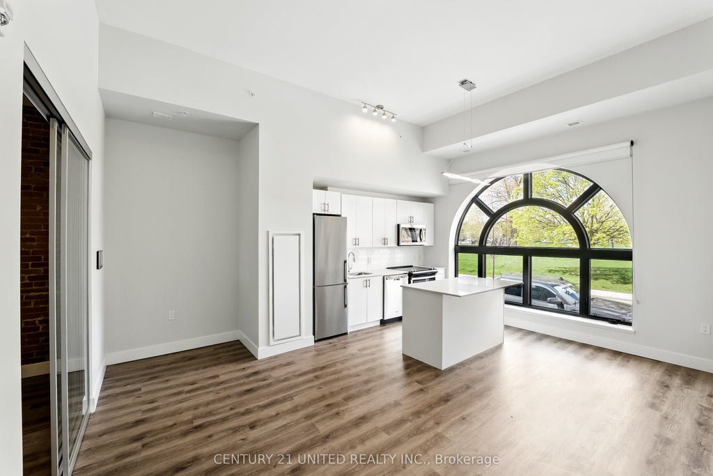 475 George Street N 201, Peterborough