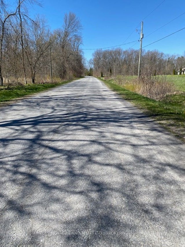 . Youngs Point Road E, Greater Napanee