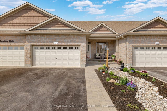 251 Royal Landing Gate, North Grenville