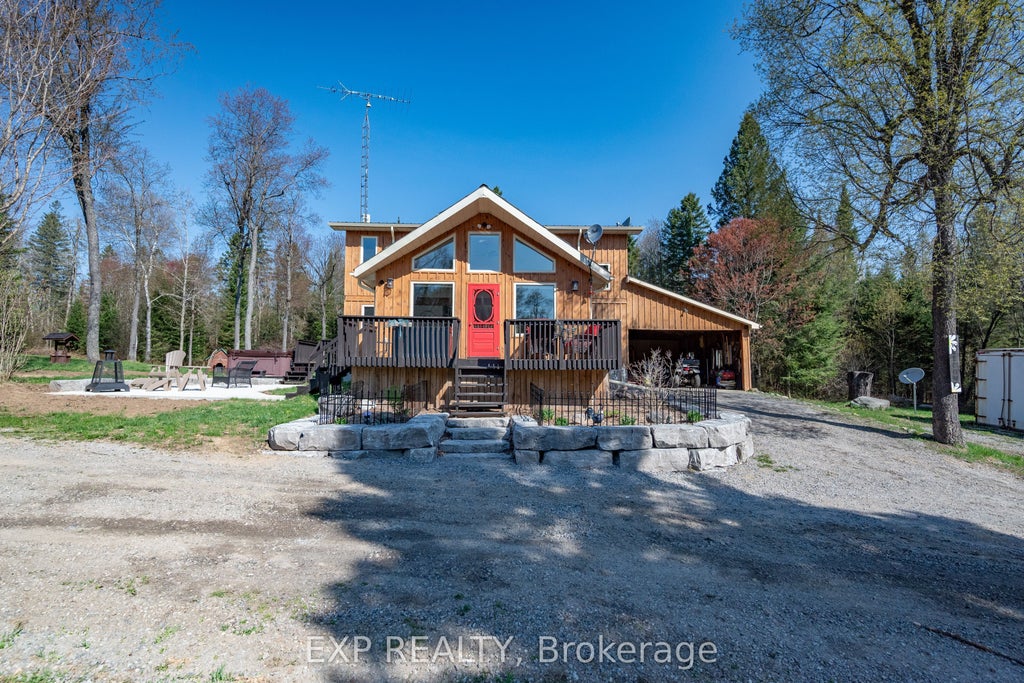 5490 Loop Road, Highlands East