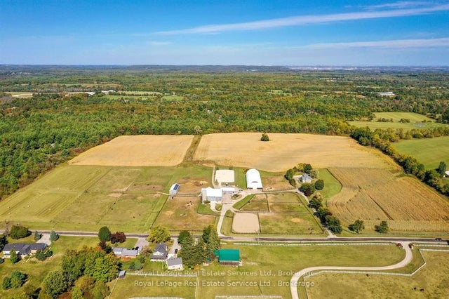 1748 Centre Road, Hamilton
