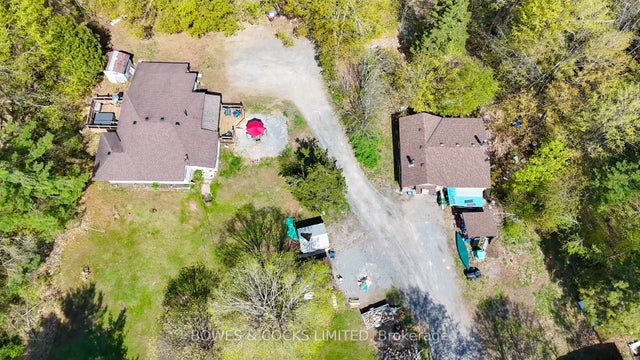 20 Art Bot Road, North Kawartha