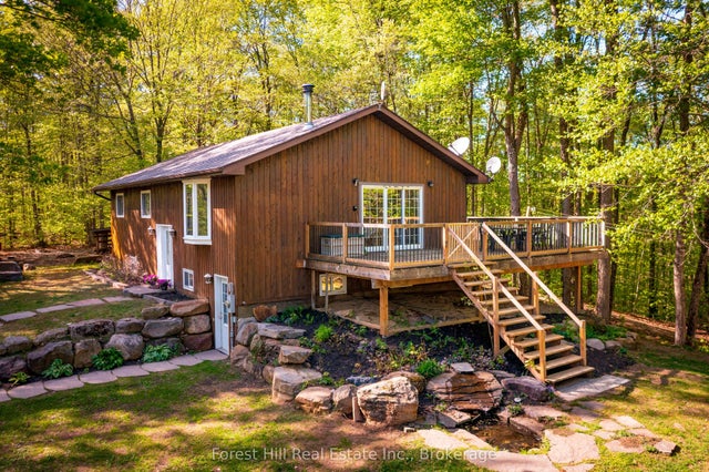 917 Portage Road, Lake of Bays