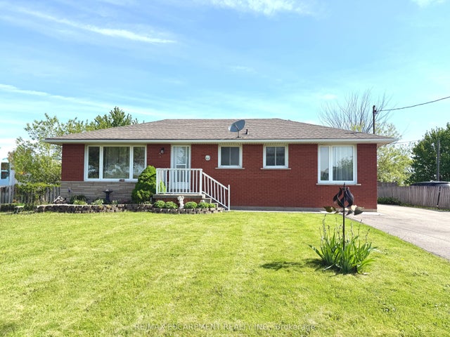 725 Mud Street E, Hamilton