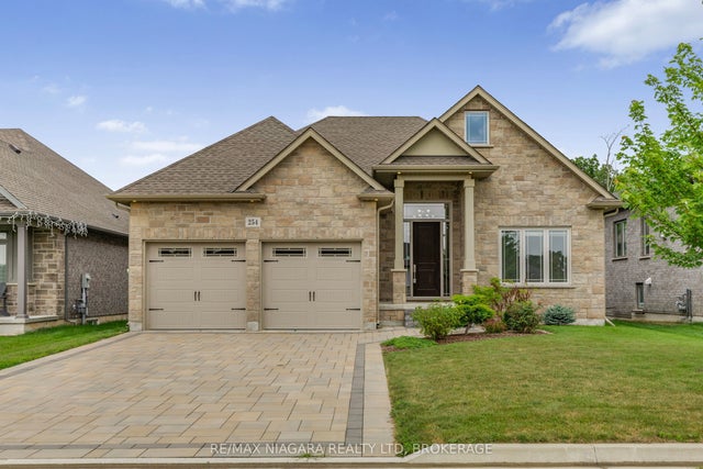 254 Lancaster Drive, Port Colborne