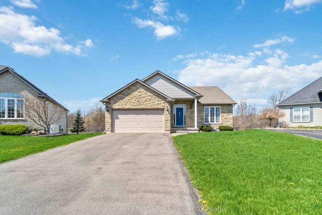 449 Barrington Court, Fort Erie