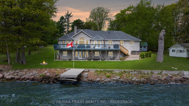 121 Hickory Lane, Frontenac Islands